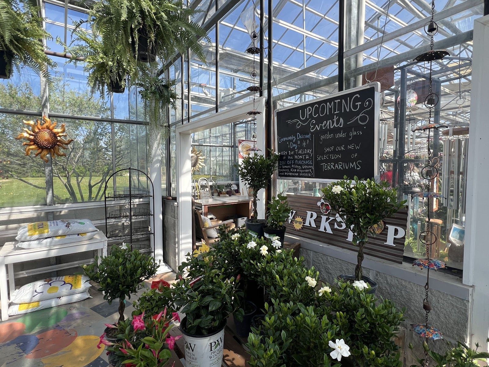 Countryside Flower Shop, Nursery and Garden Center - Elburn