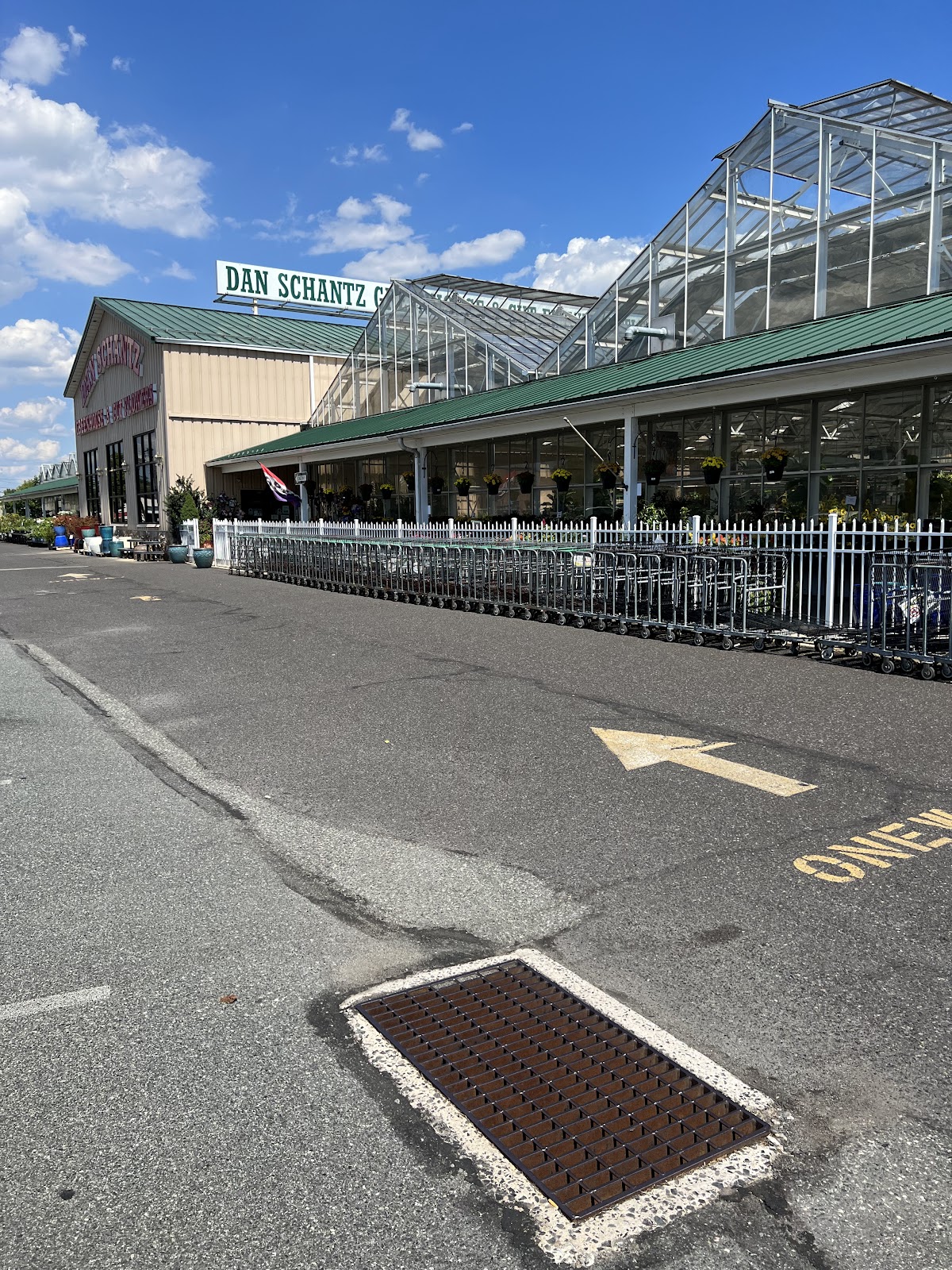 Dan Schantz Greenhouse & Farm Market