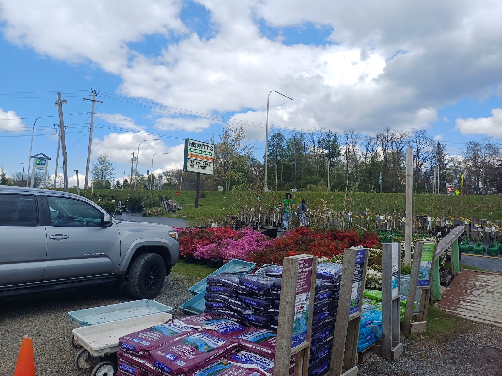 Hewitt's Garden Centers E Greenbush