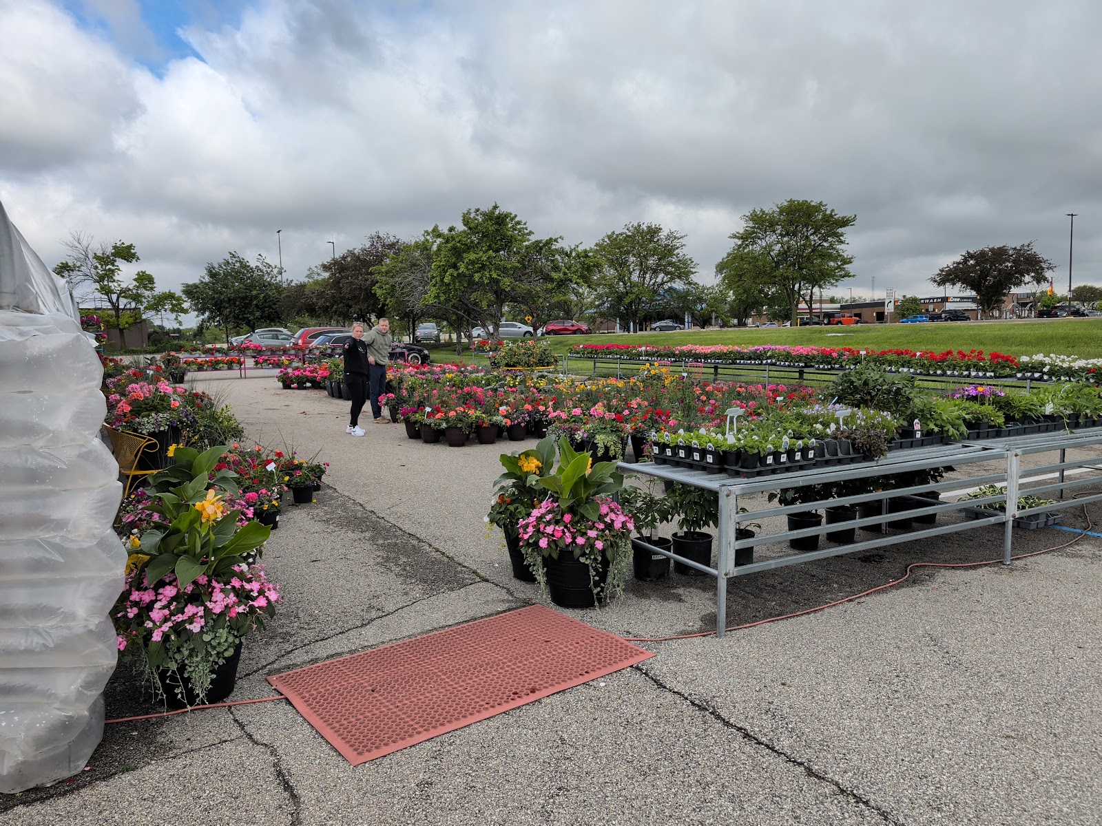 L&M gardens