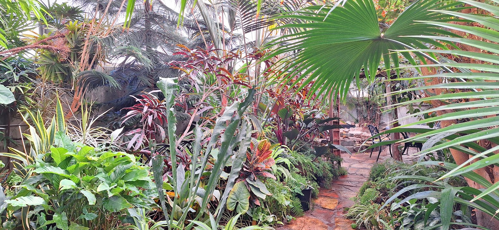 Life Science Greenhouse (LSGH)
