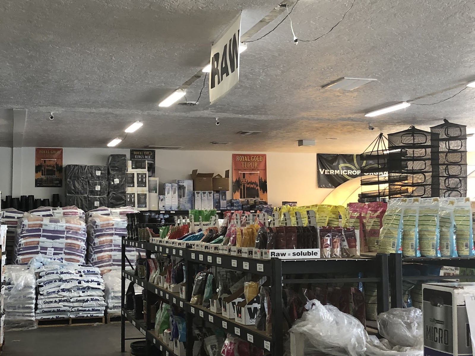 Northern Roots Indoor Garden and Hydroponics Supply