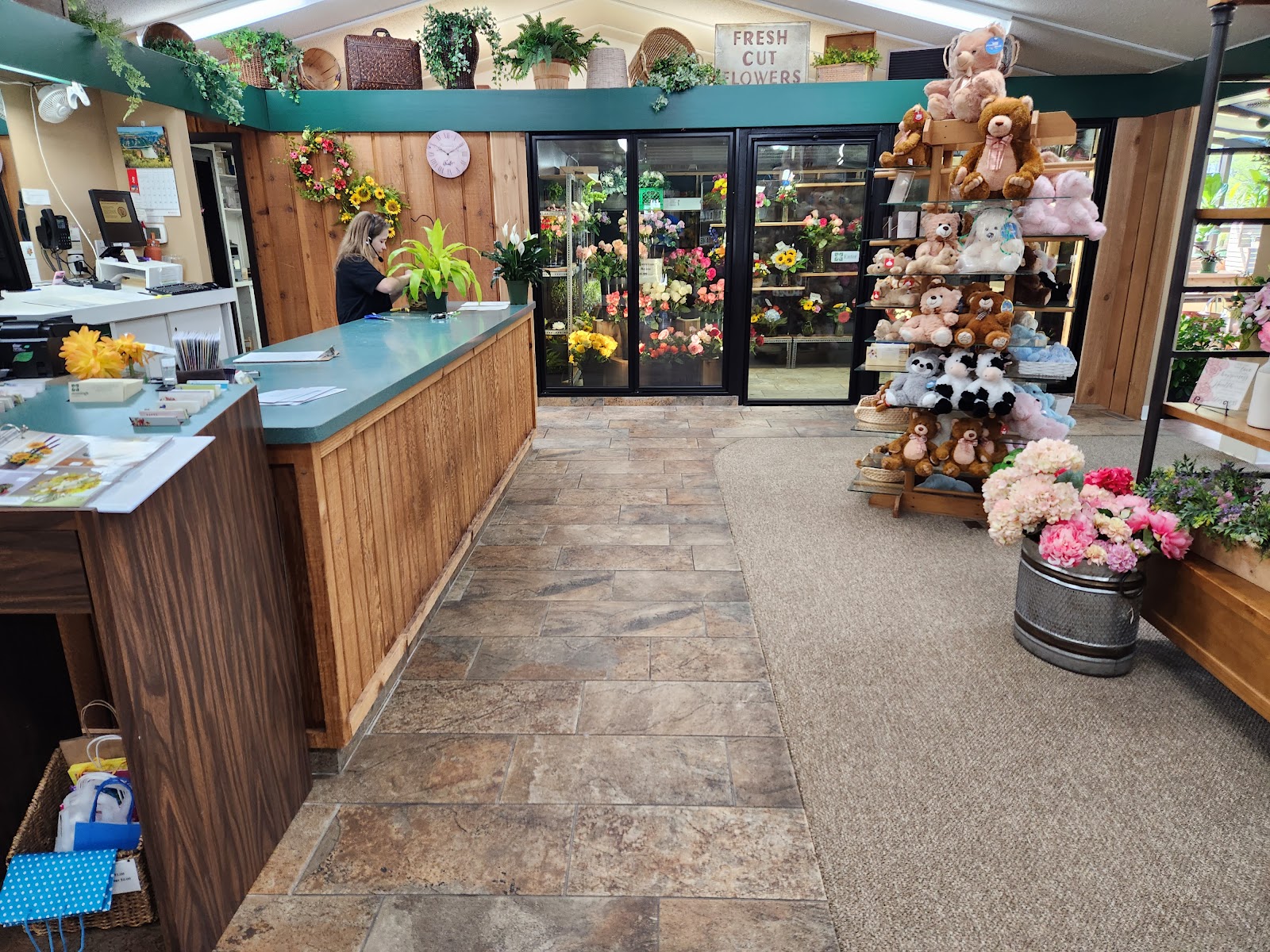 Renning's Florist & Flower Delivery