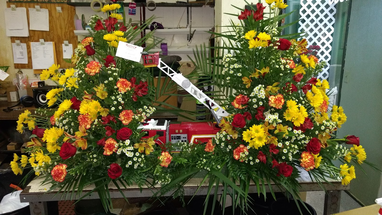 Rosebud Flower Shop & Gifts