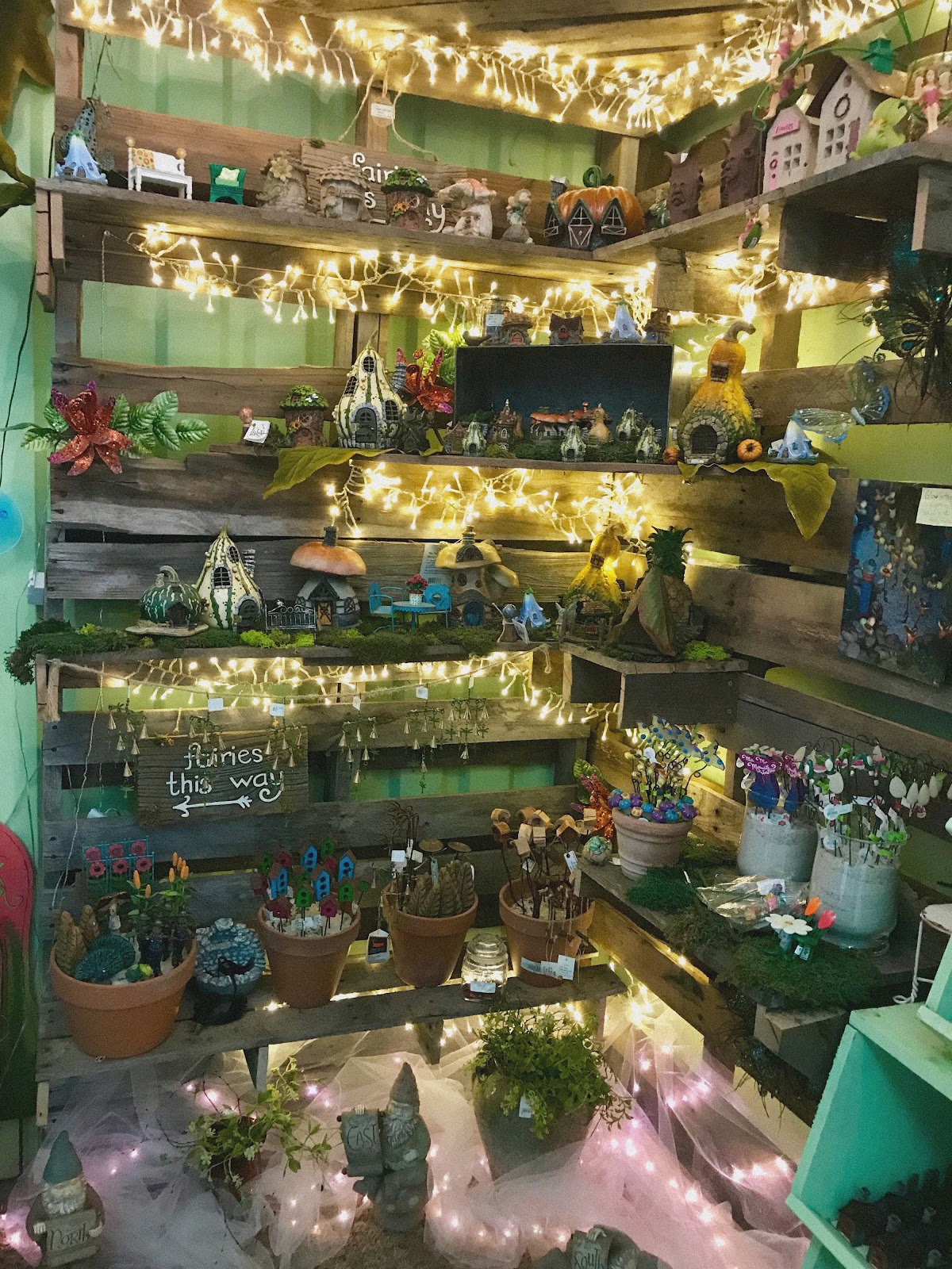 Savannah's Secret Gardens