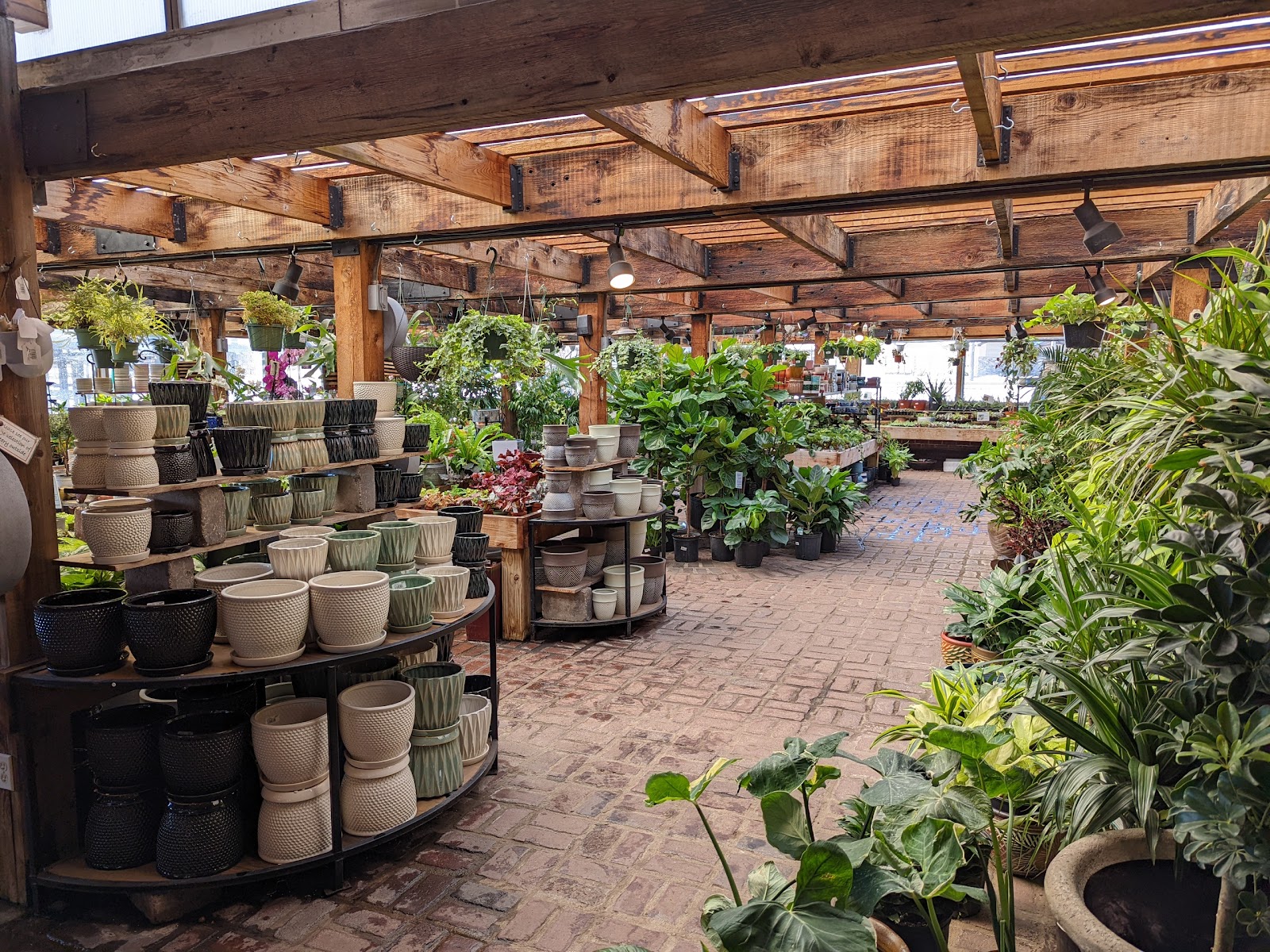 Suburban Lawn & Garden - Garden Center