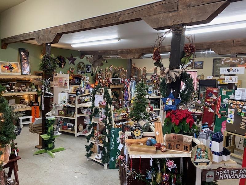 T & R Garden Center and Gift Shop