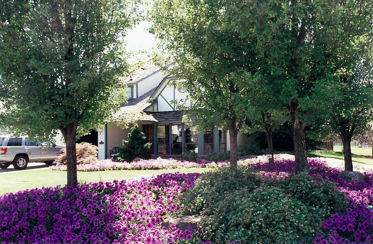 The Home & Garden Store